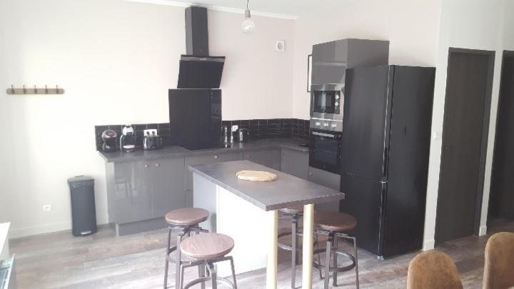 Appartement Spacieux Et Atypique Sedán Exterior foto